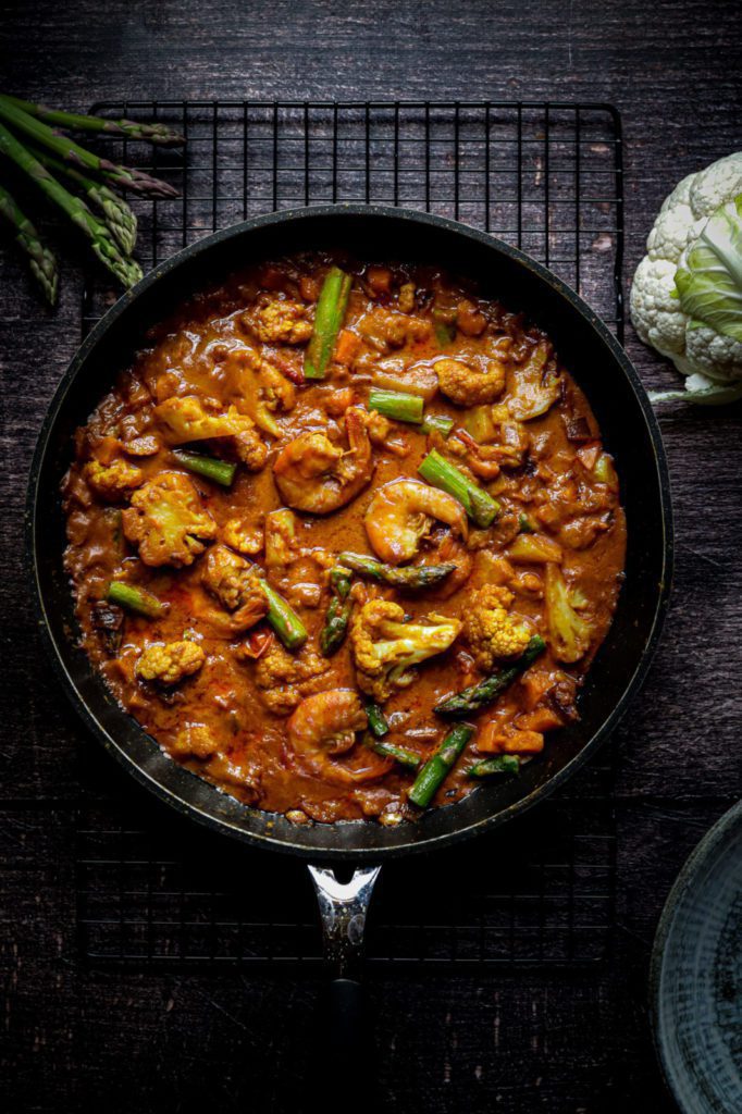 easy yellow curry recipe, sweet potato, asparagus, shrimps