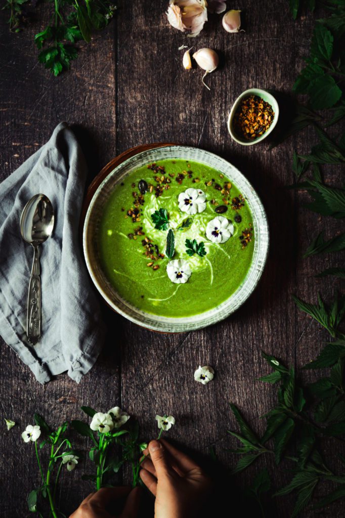 nettle soup, recipe, garlic, parsley