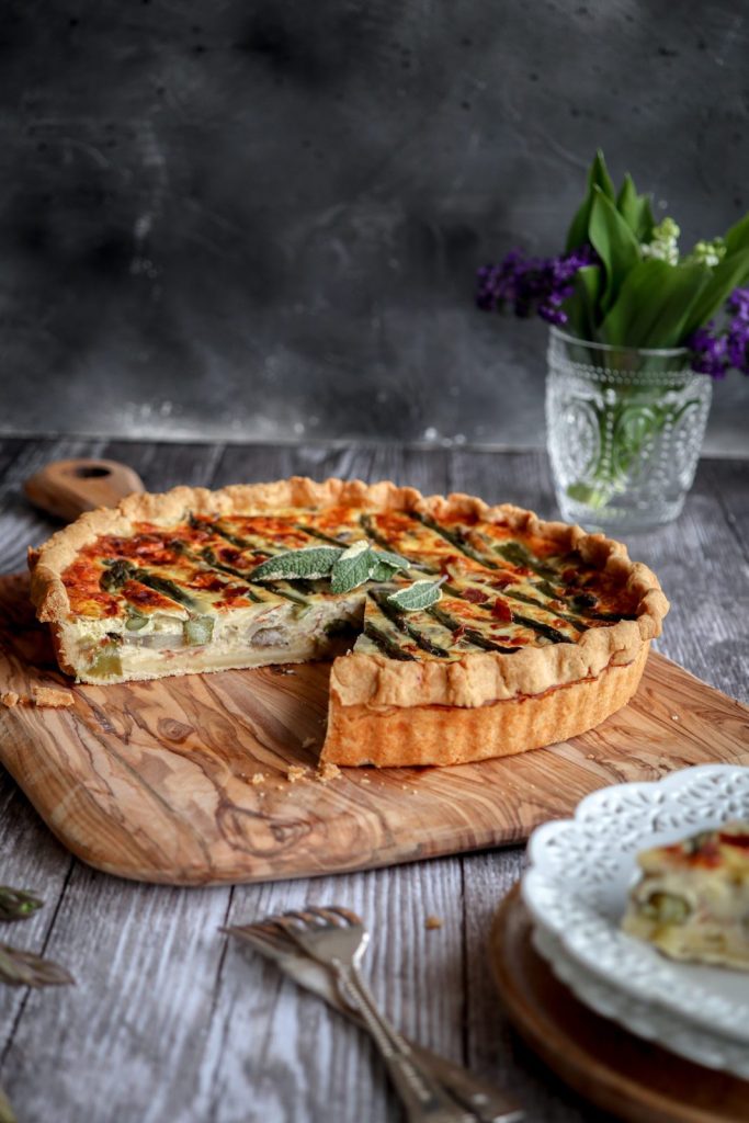 easy Italian asparagus quiche recipe, asparagus quiche , asparagus recipe, lunch recipe, brunch recipe, breakfast recipe, delicious quiche 