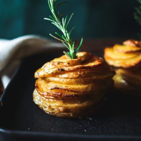 Potato recipes, yummy potato recipes, easy potato recipes, potato stacks muffin tin, potato stacks tasty , potato stacks with cream , potato stacks recipe, potato side dishes