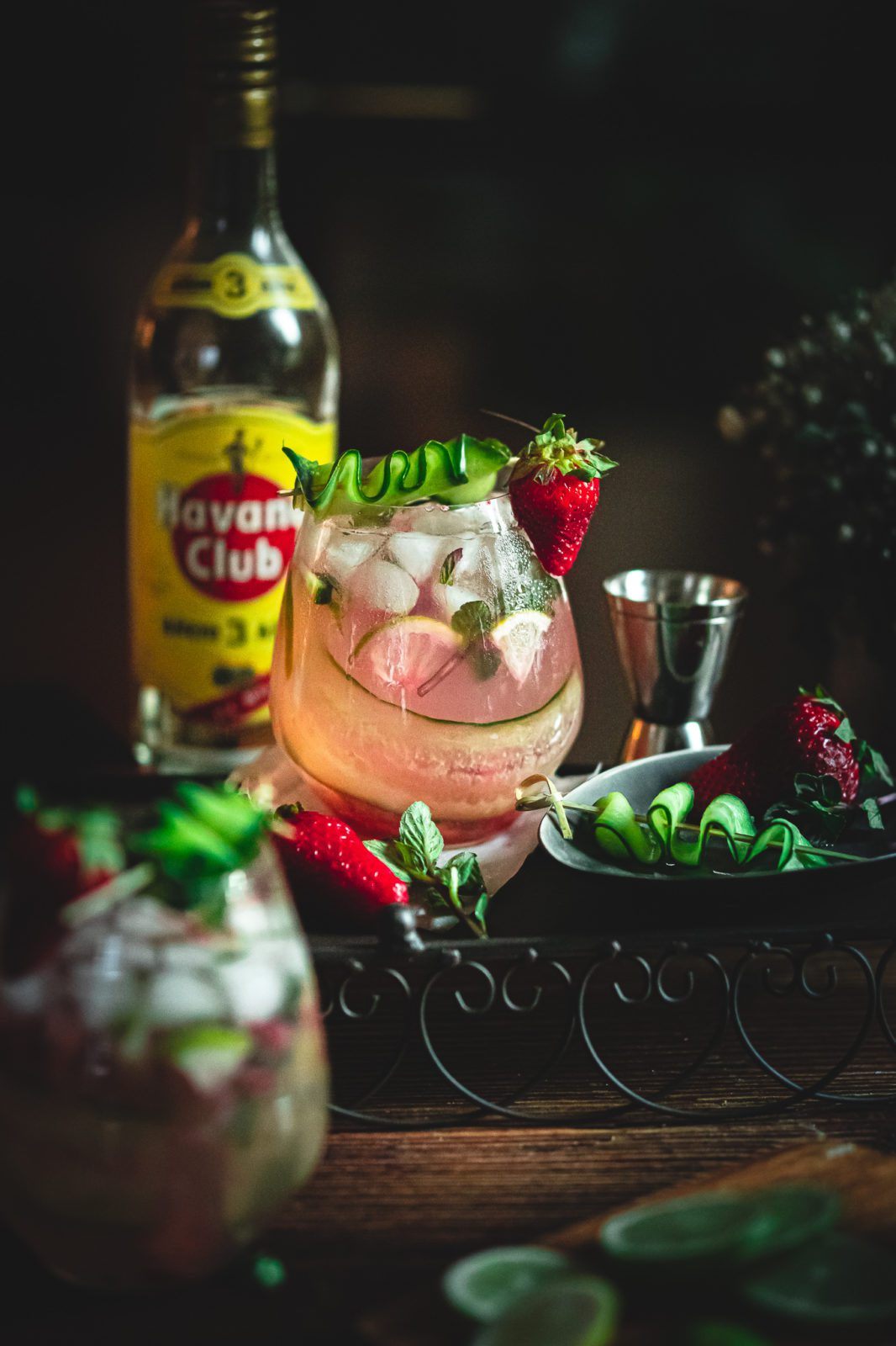 Honey Strawberry and Cucumber Mojito – Best summer drink ever