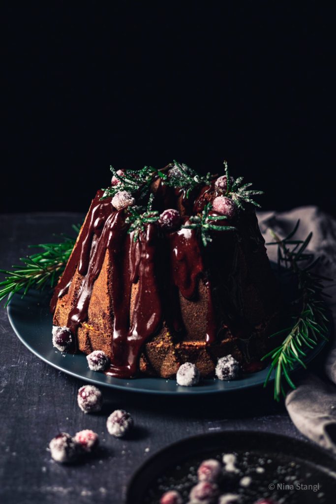 chocolate bundt cake recipe, chocolate spice cake, chocolate cake recipe, chocolate glaze, winter dessert, christmas cake, bundt cake from scratch, easy recipe
