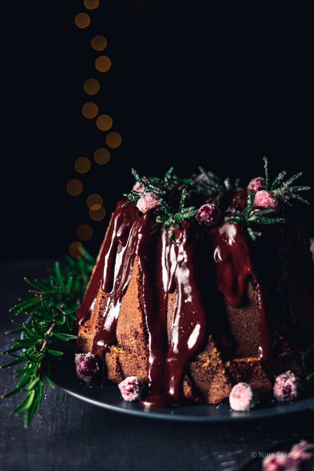 Moist red wine chocolate spice bundt cake with Lebkuchen chocolate glaze
